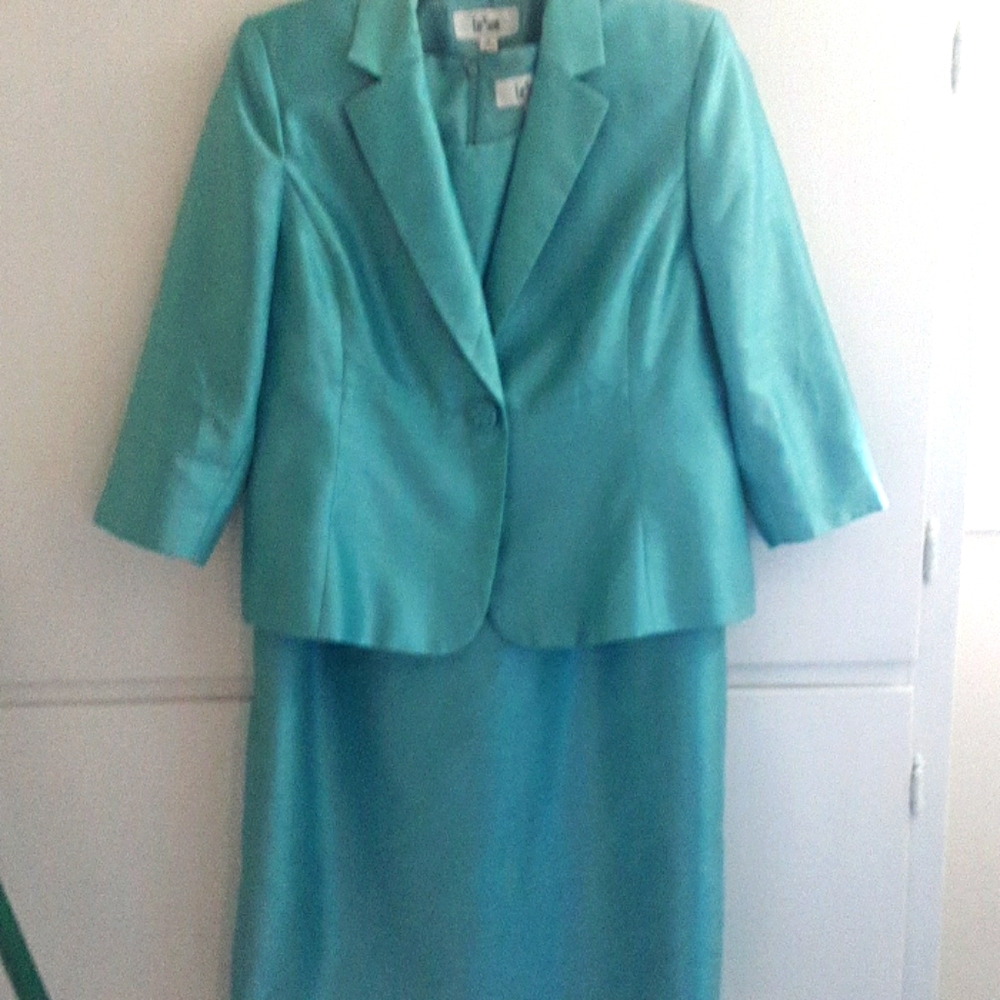 Suit